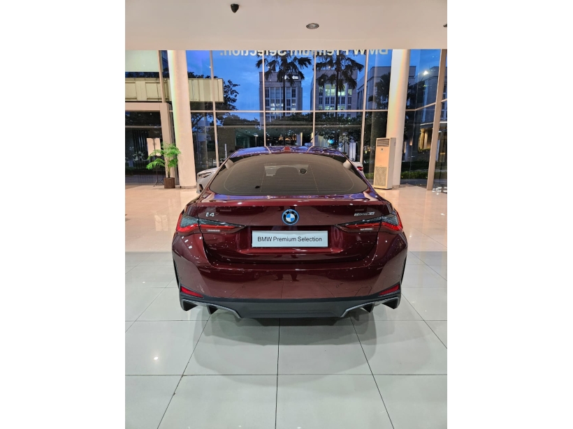 BMW i4 eDrive40