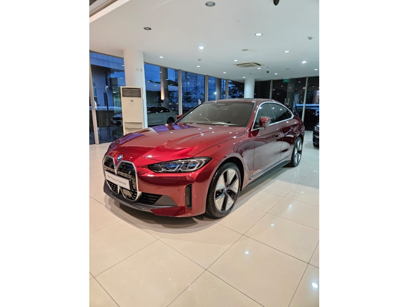 BMW i4 eDrive40