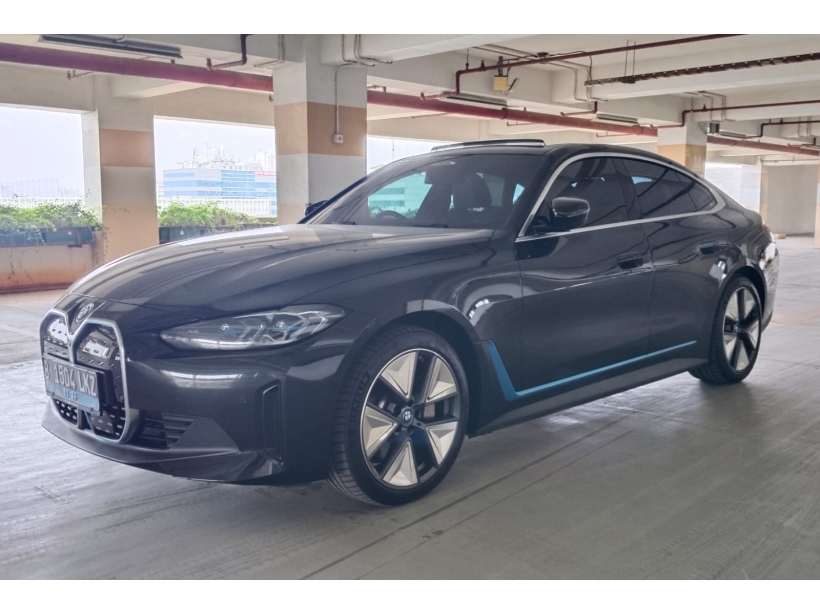 BMW i4 eDrive40