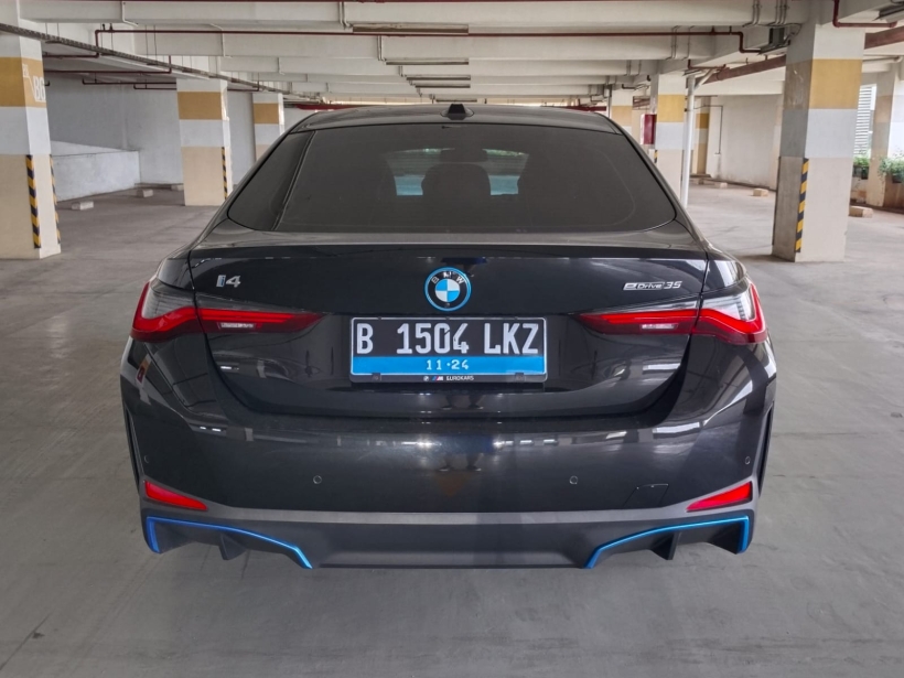 BMW i4 eDrive40