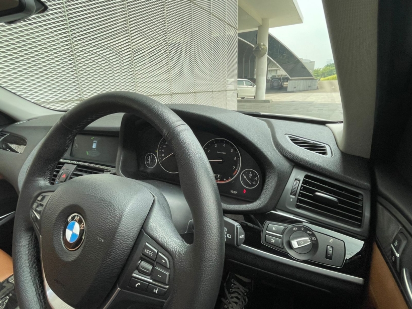 BMW X3 xDrive20i