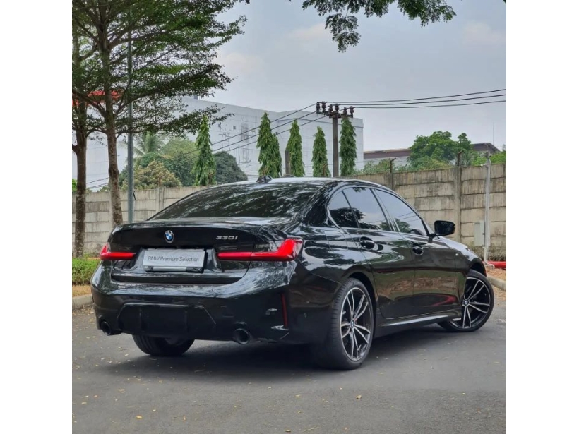 BMW 3 Series 330I